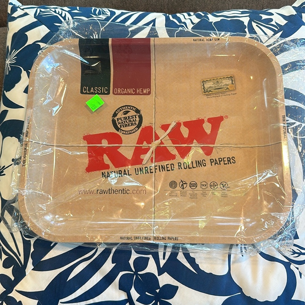 RAW Classic Cigarette Tray